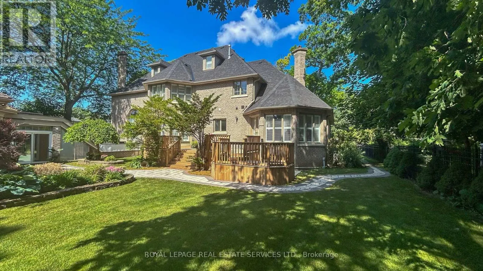 2416 MISSISSAUGA ROAD