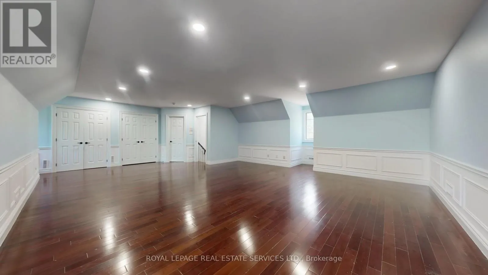 2416 MISSISSAUGA ROAD