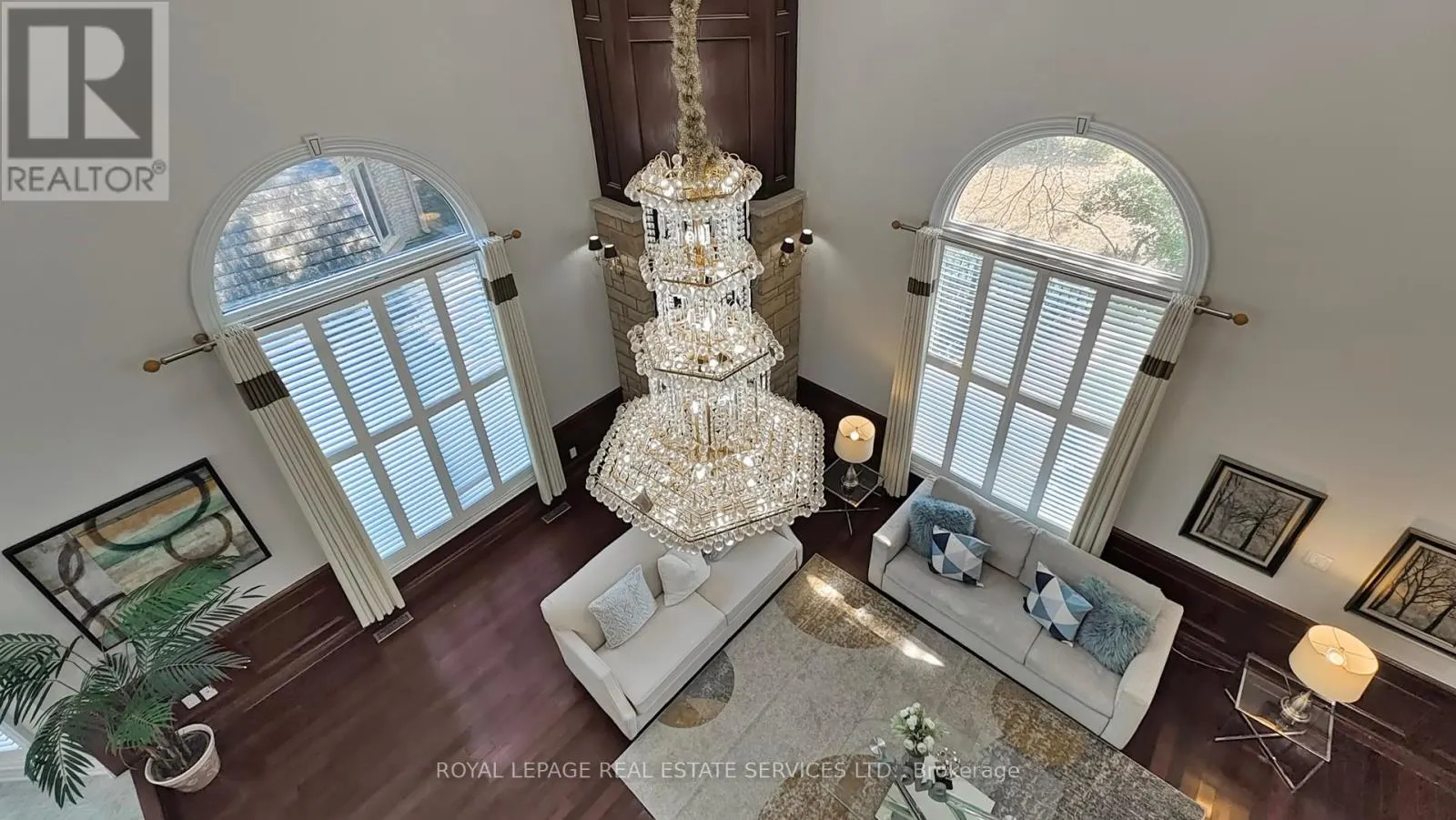 2416 MISSISSAUGA ROAD