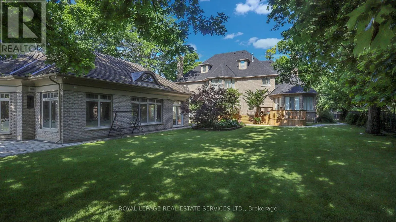 2416 MISSISSAUGA ROAD