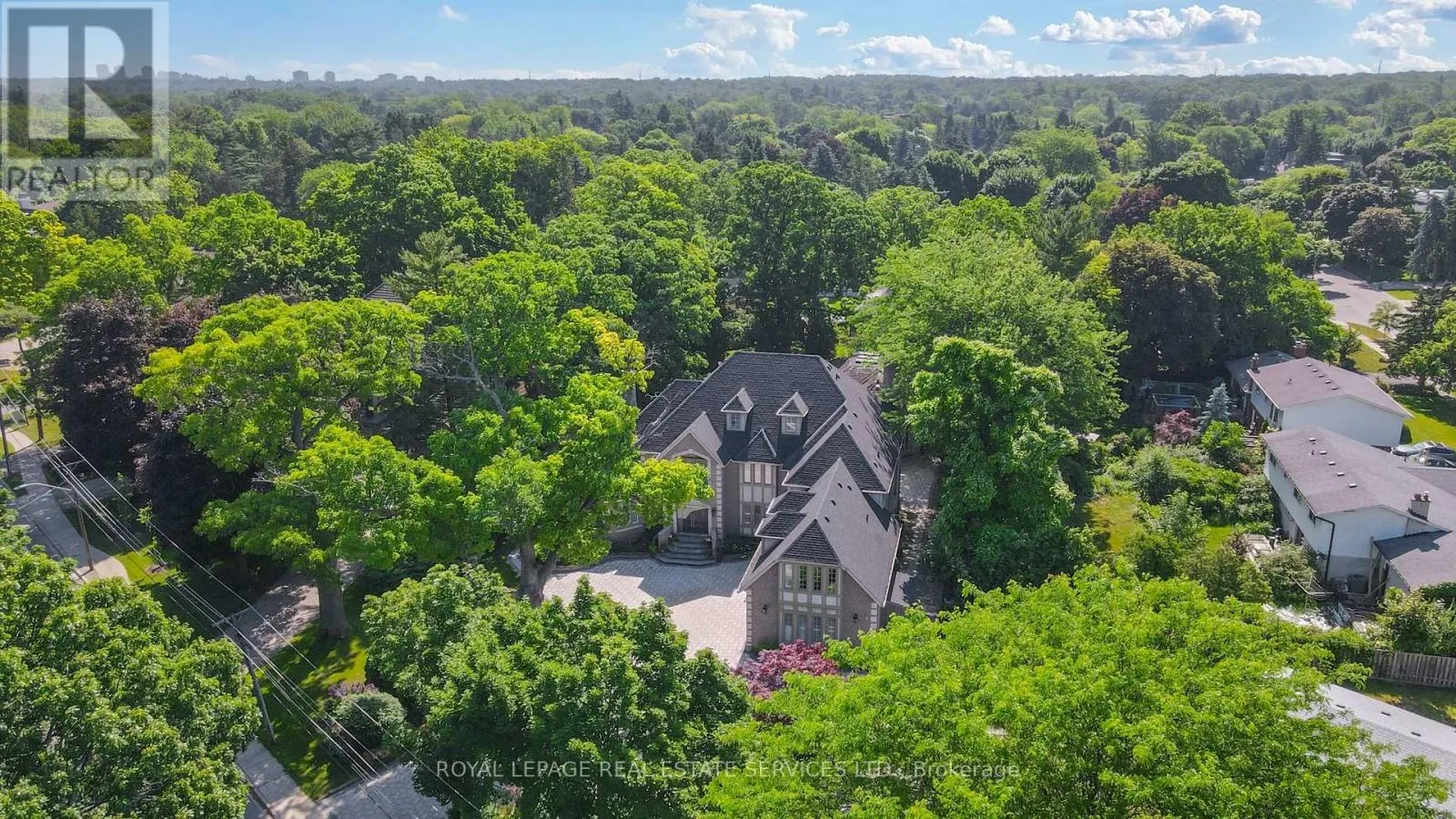 2416 MISSISSAUGA ROAD