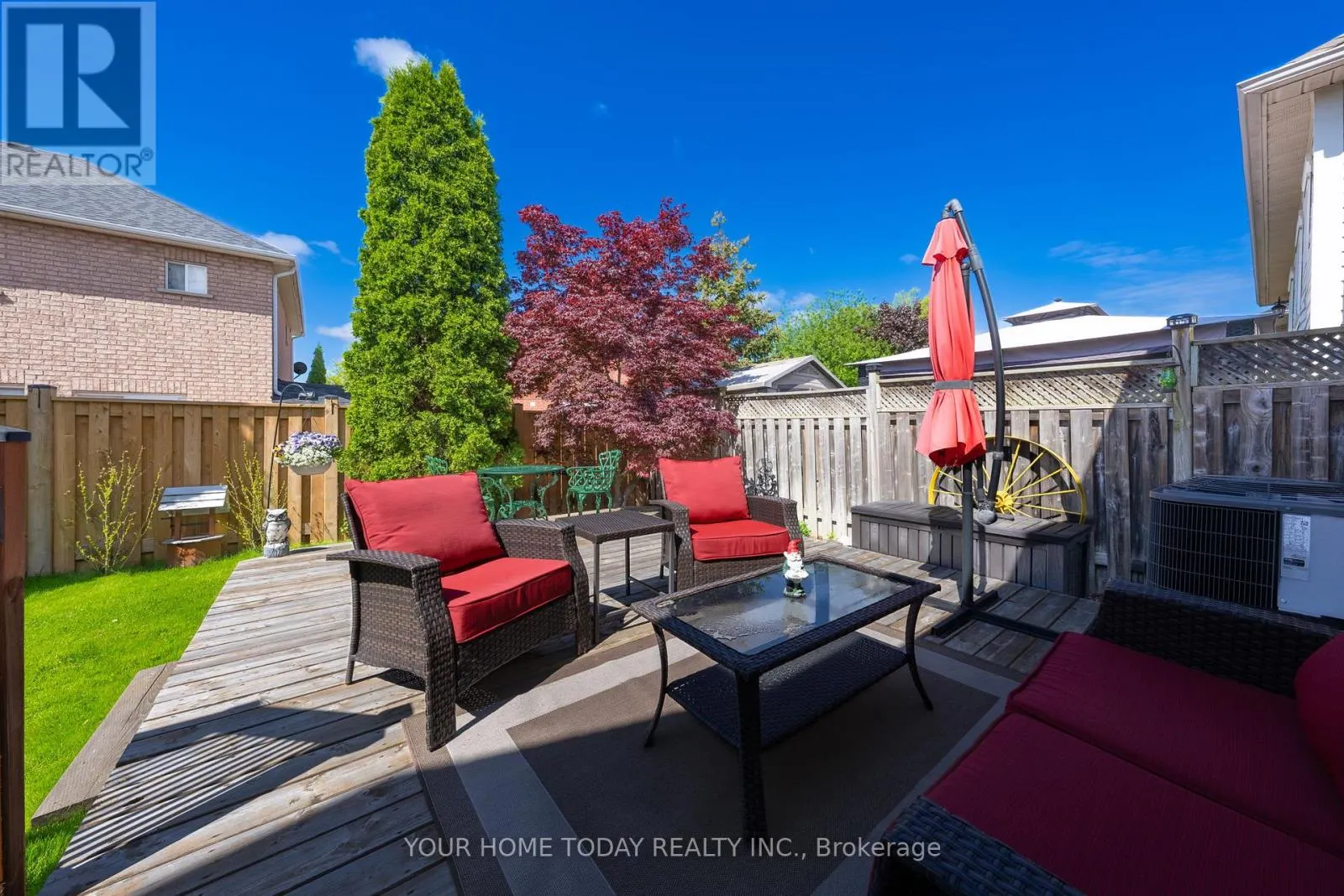 208 VAN SCOTT DRIVE