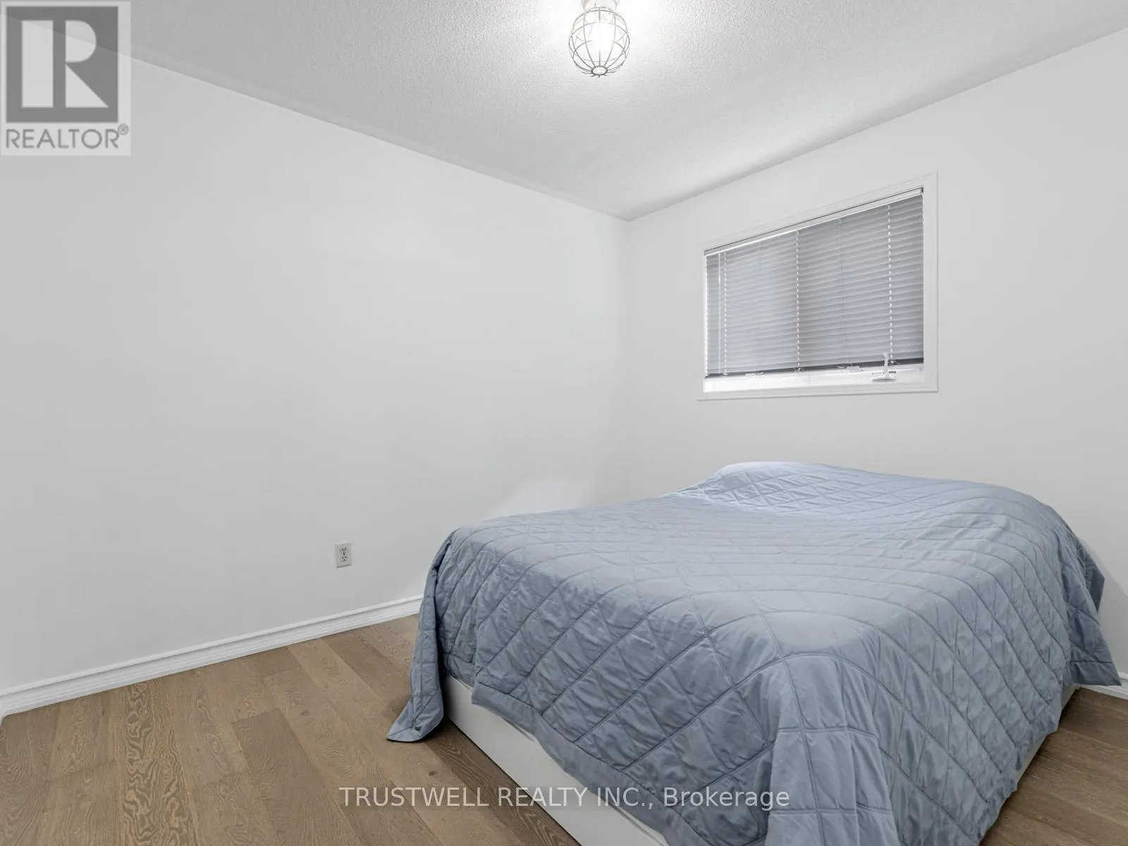 127 TORBARRIE ROAD