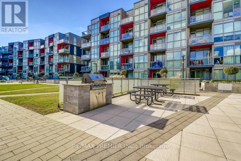 C417 - 5260 DUNDAS STREET