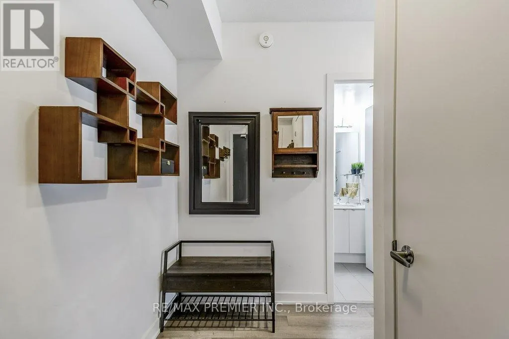 C417 - 5260 DUNDAS STREET