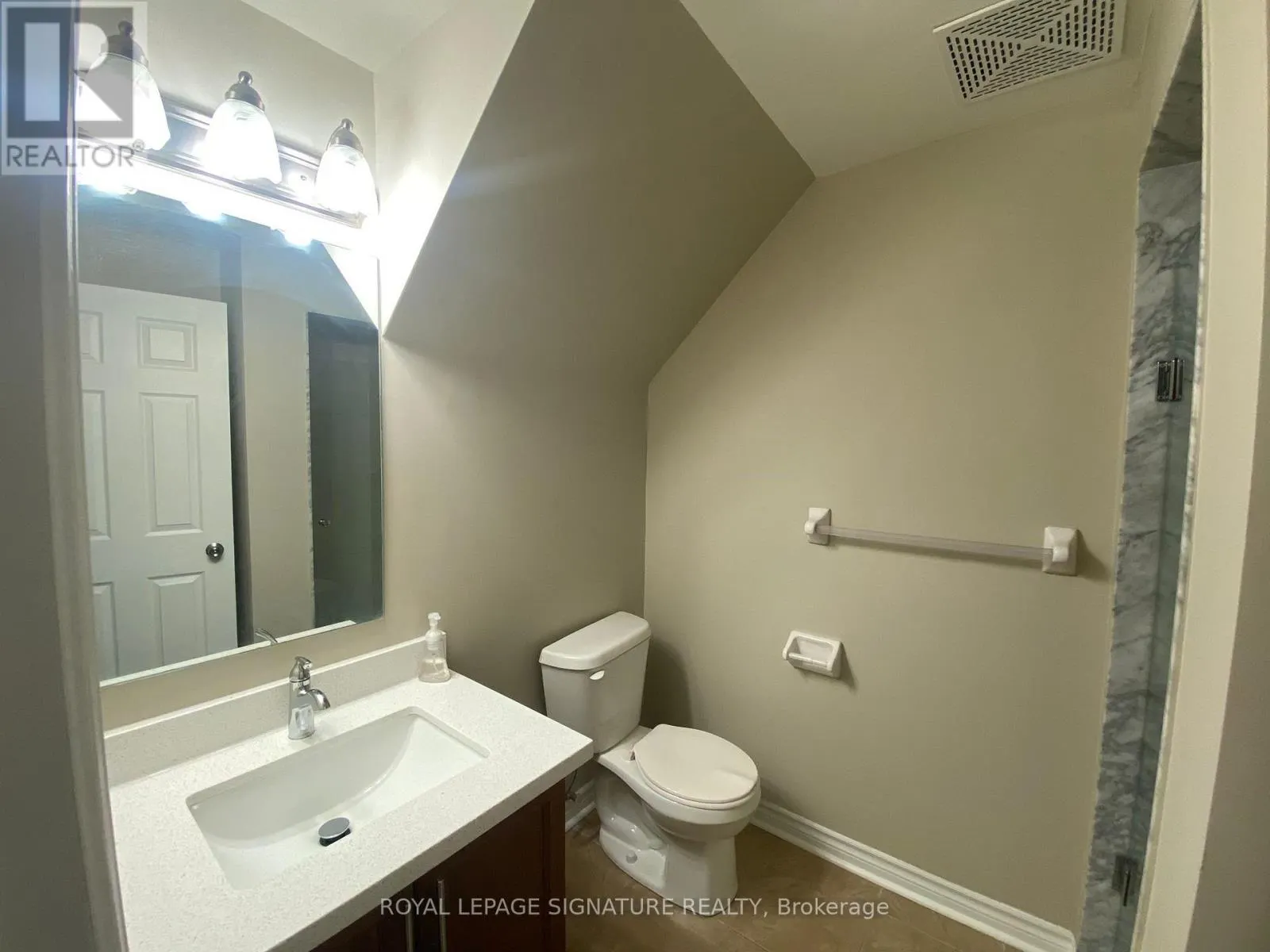 32-02 - 2420 BARONWOOD DRIVE