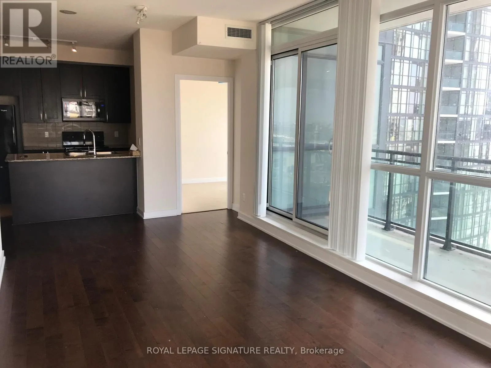 1509 - 4070 CONFEDERATION PARKWAY