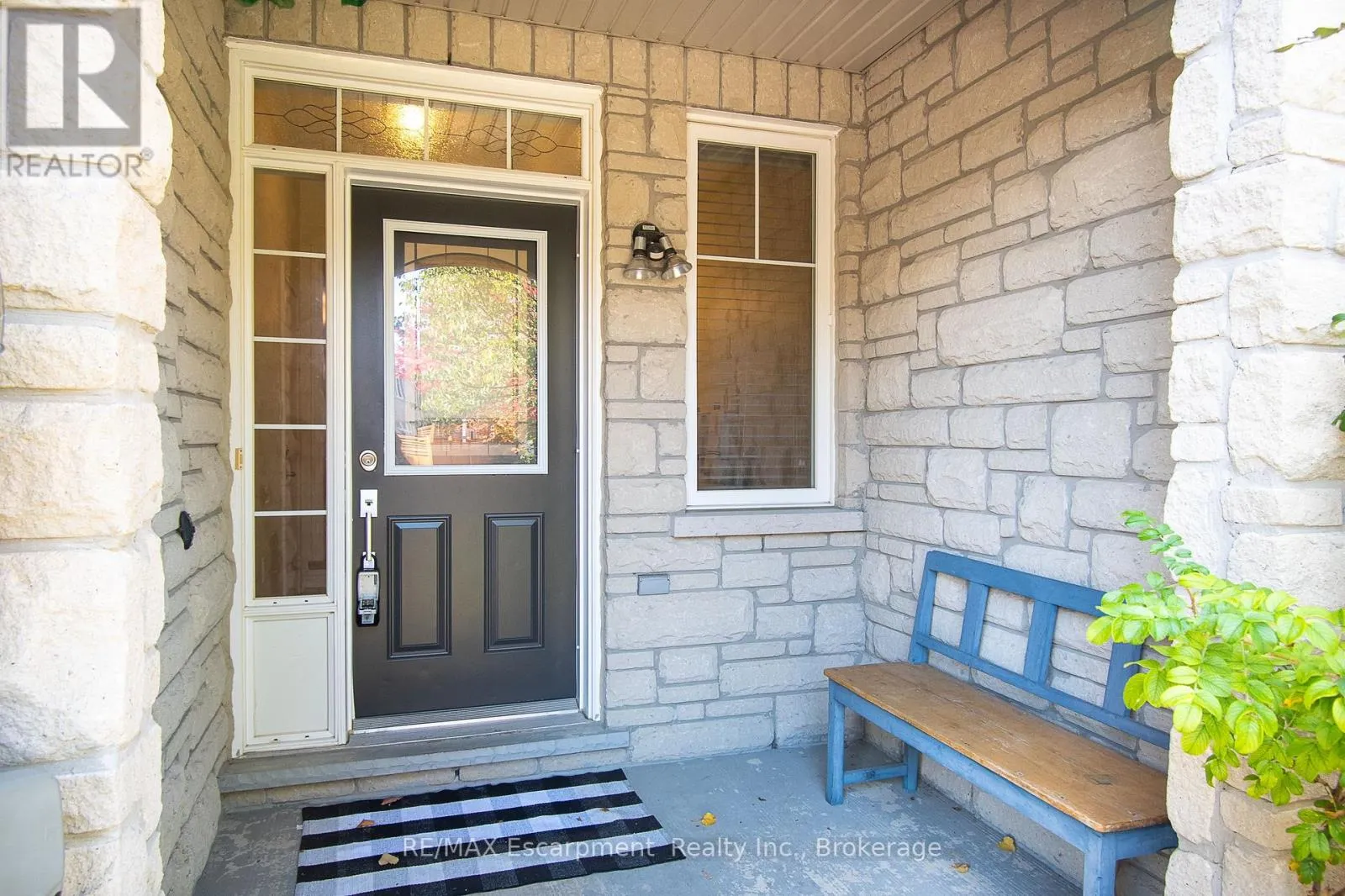 10 CEDARCREST STREET