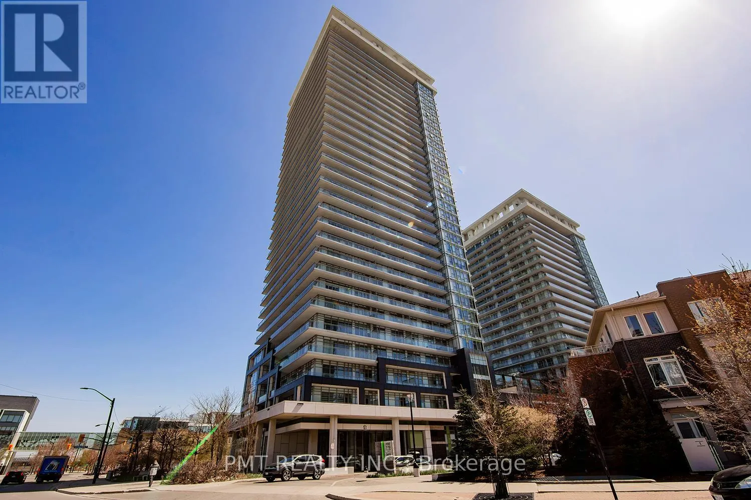 1312 - 360 SQUARE ONE DRIVE