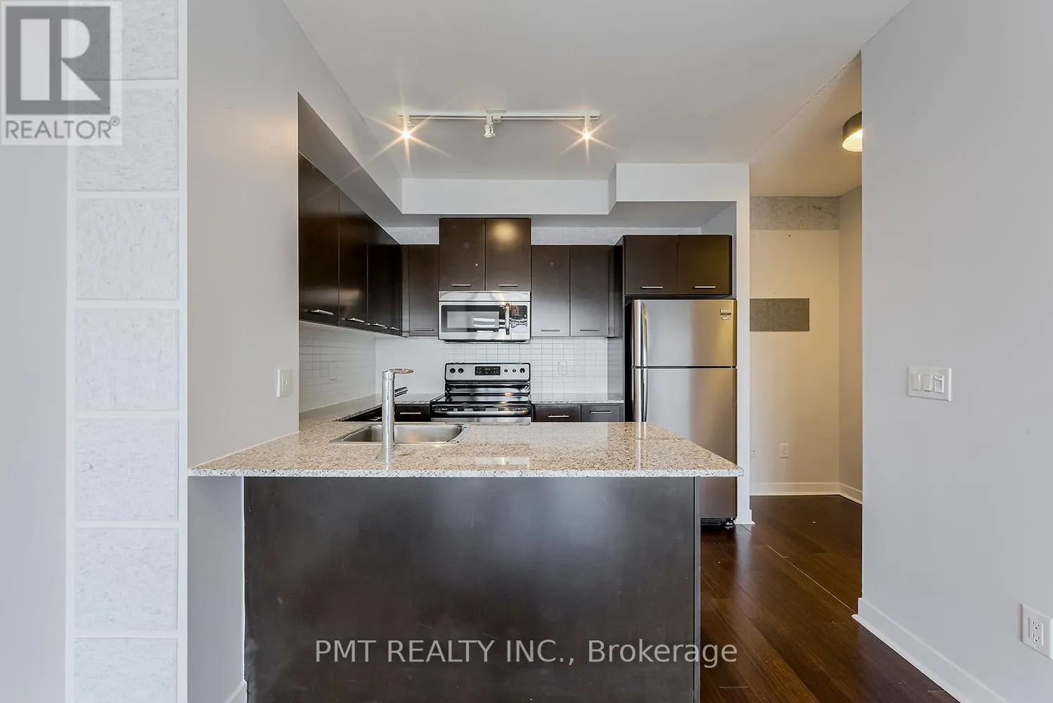 1312 - 360 SQUARE ONE DRIVE