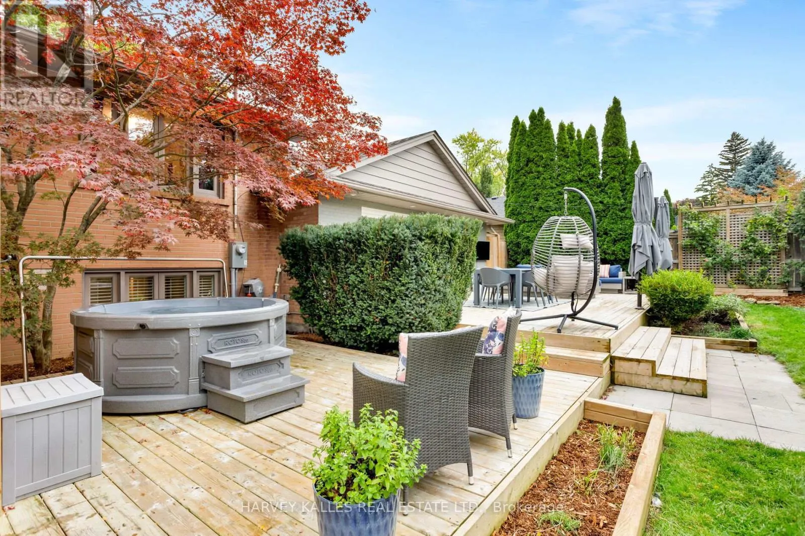 36 RAVENSBOURNE CRESCENT