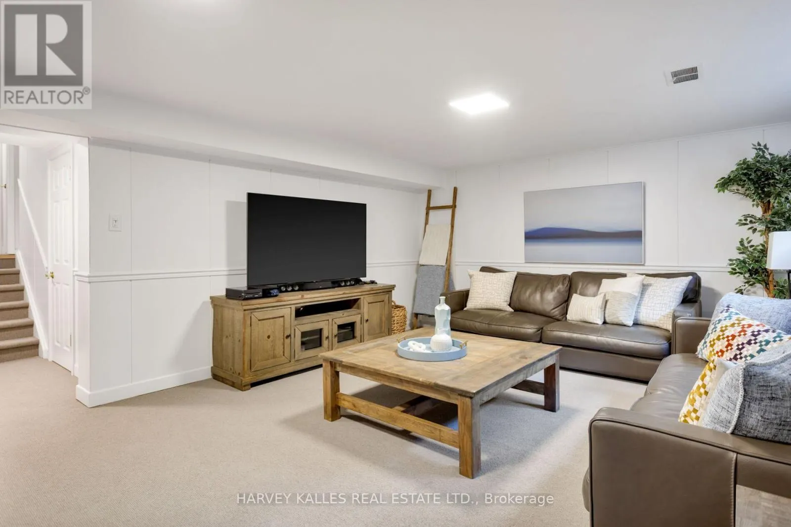 36 RAVENSBOURNE CRESCENT