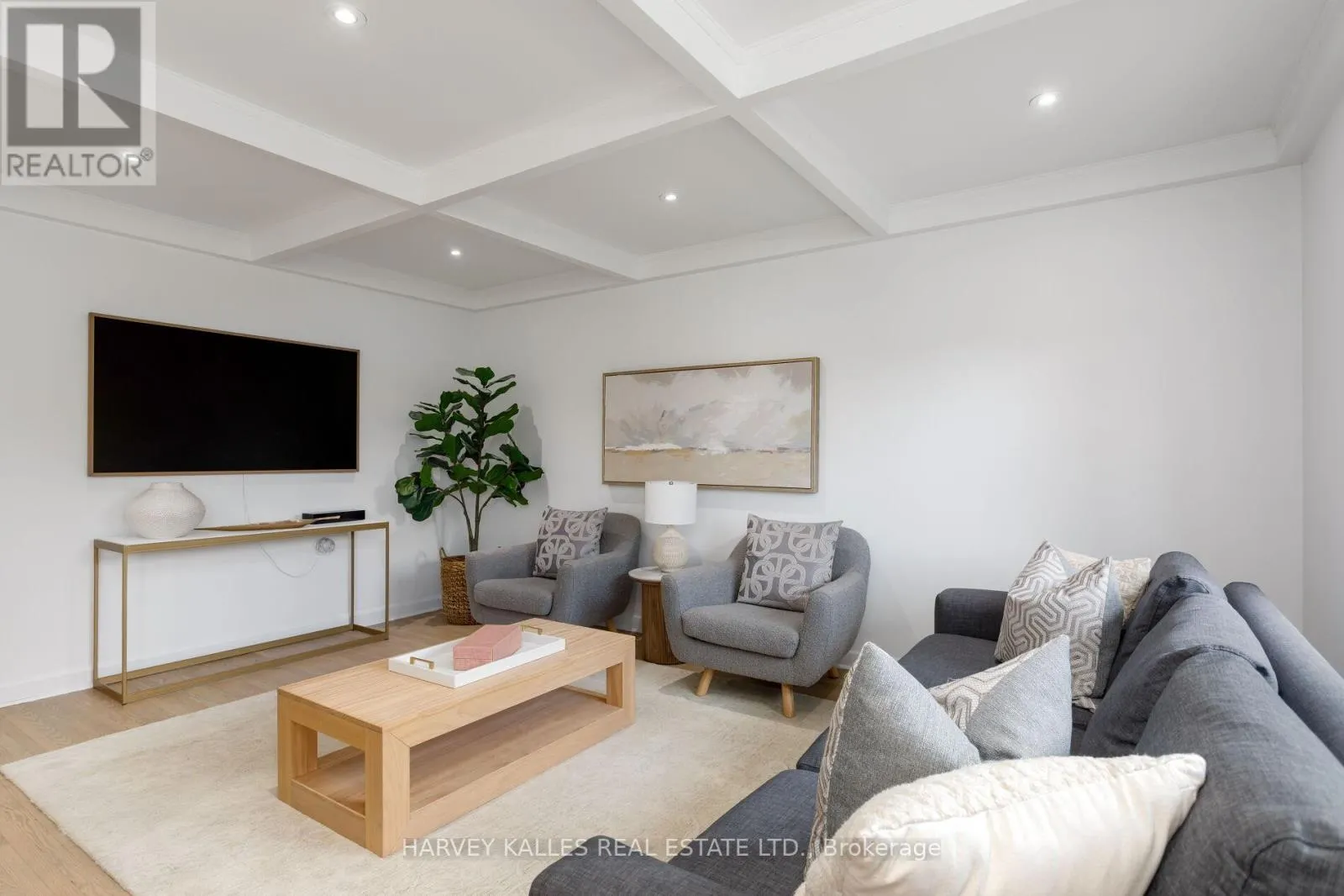 36 RAVENSBOURNE CRESCENT
