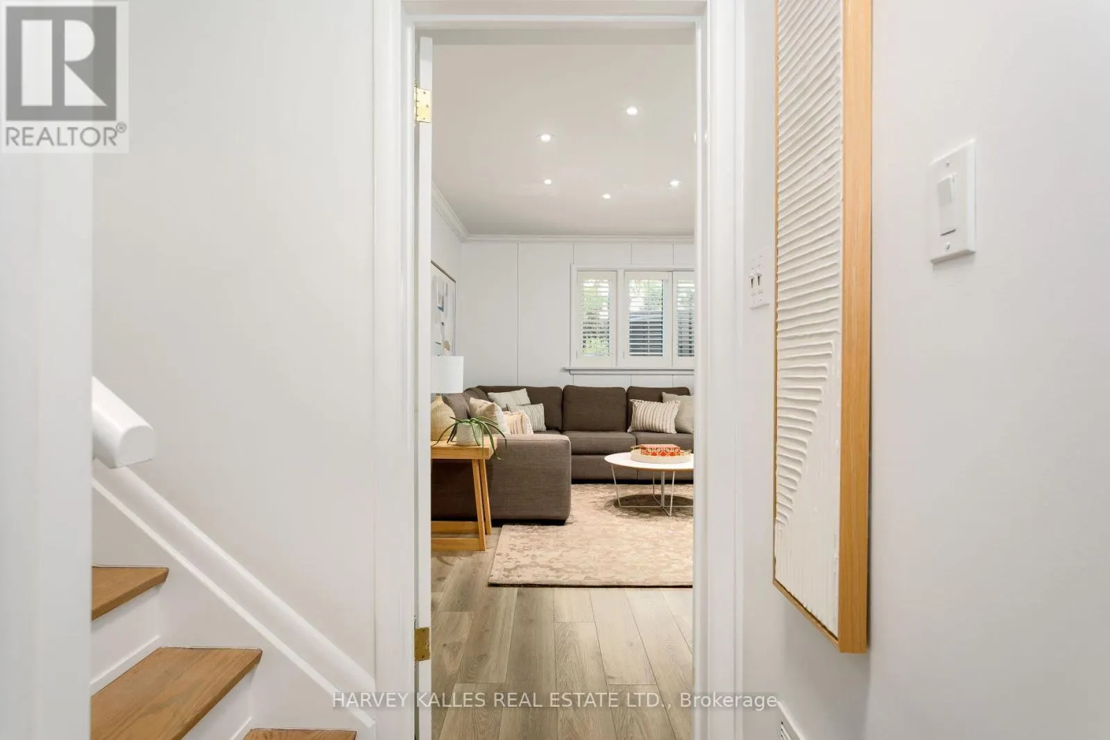 36 RAVENSBOURNE CRESCENT