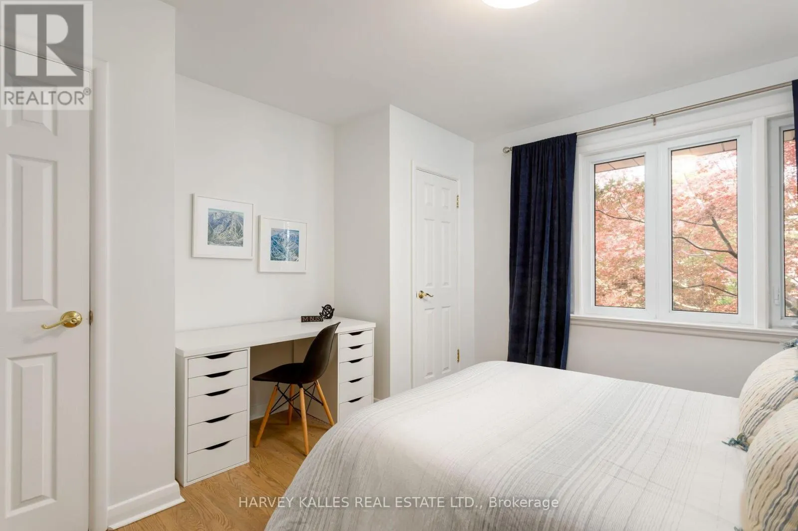36 RAVENSBOURNE CRESCENT