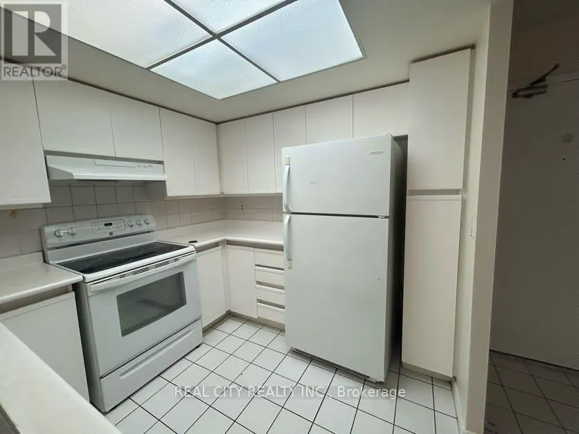 #2008 - 325 WEBB DRIVE