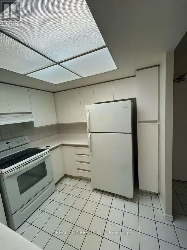 #2008 - 325 WEBB DRIVE