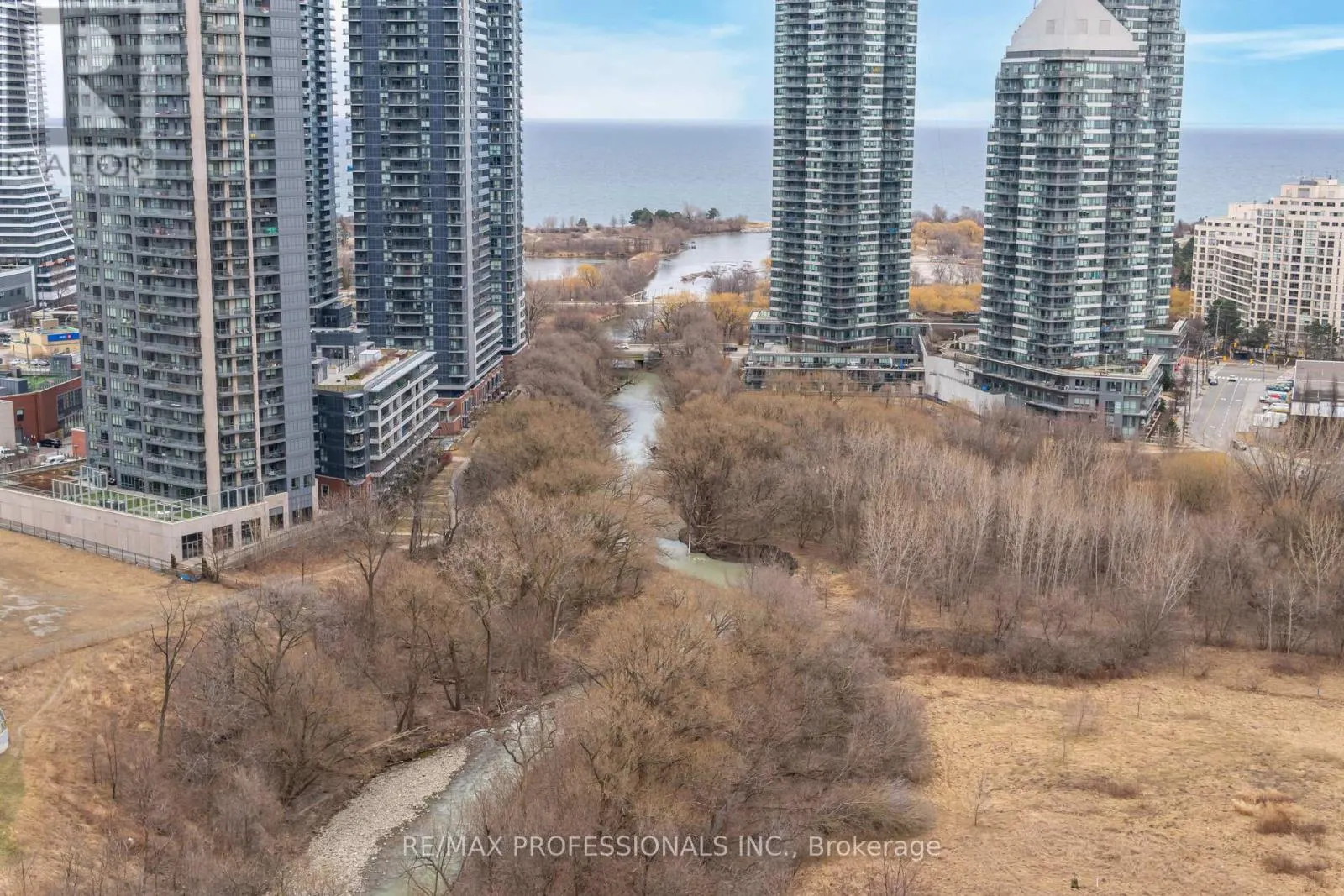 2302 - 155 LEGION ROAD N