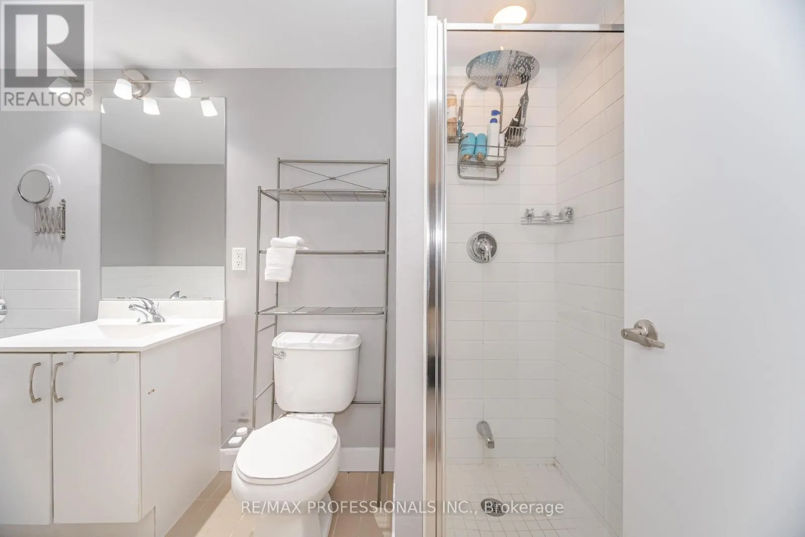 2302 - 155 LEGION ROAD N