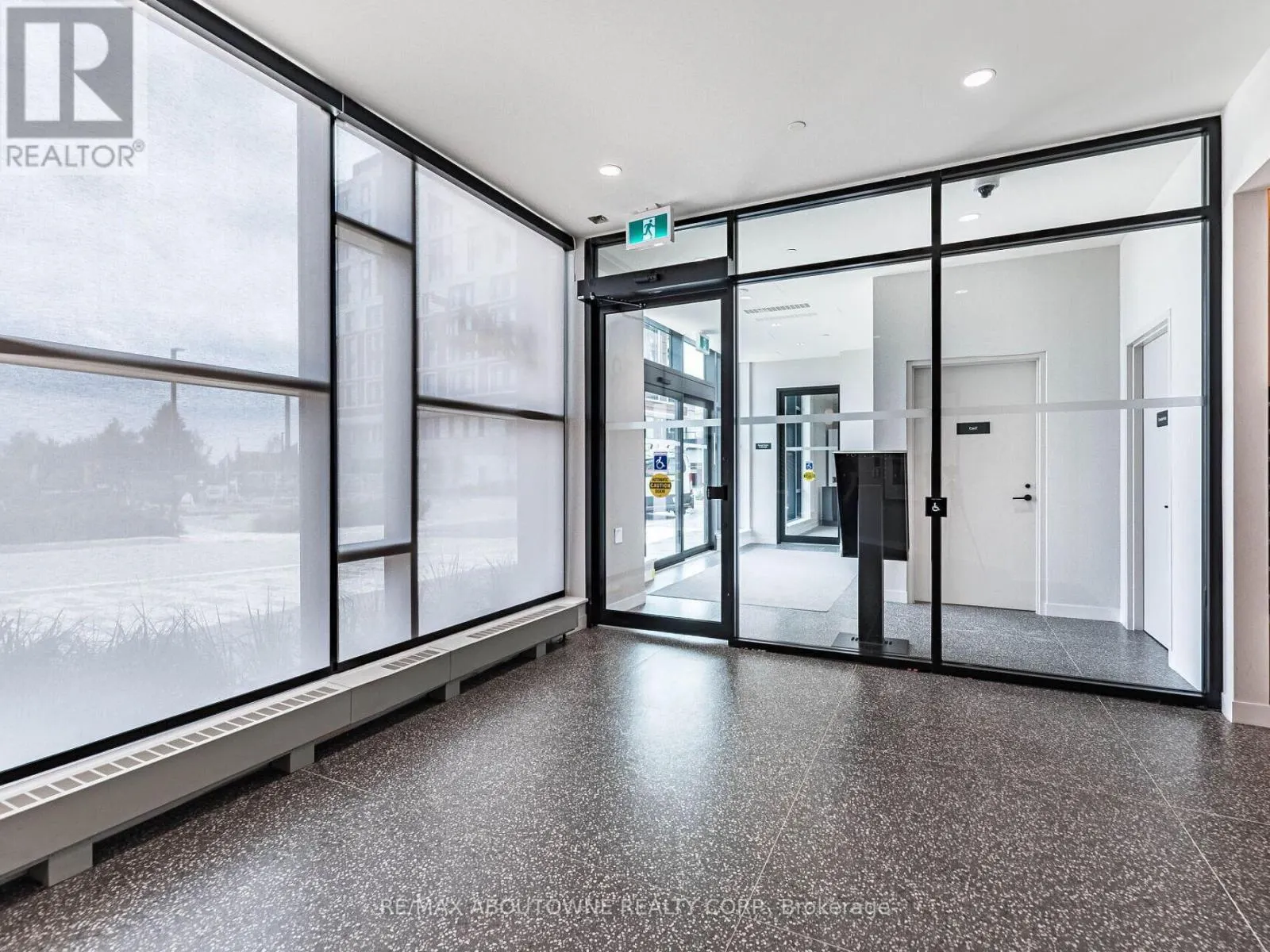 704 - 1495 EGLINTON AVENUE W