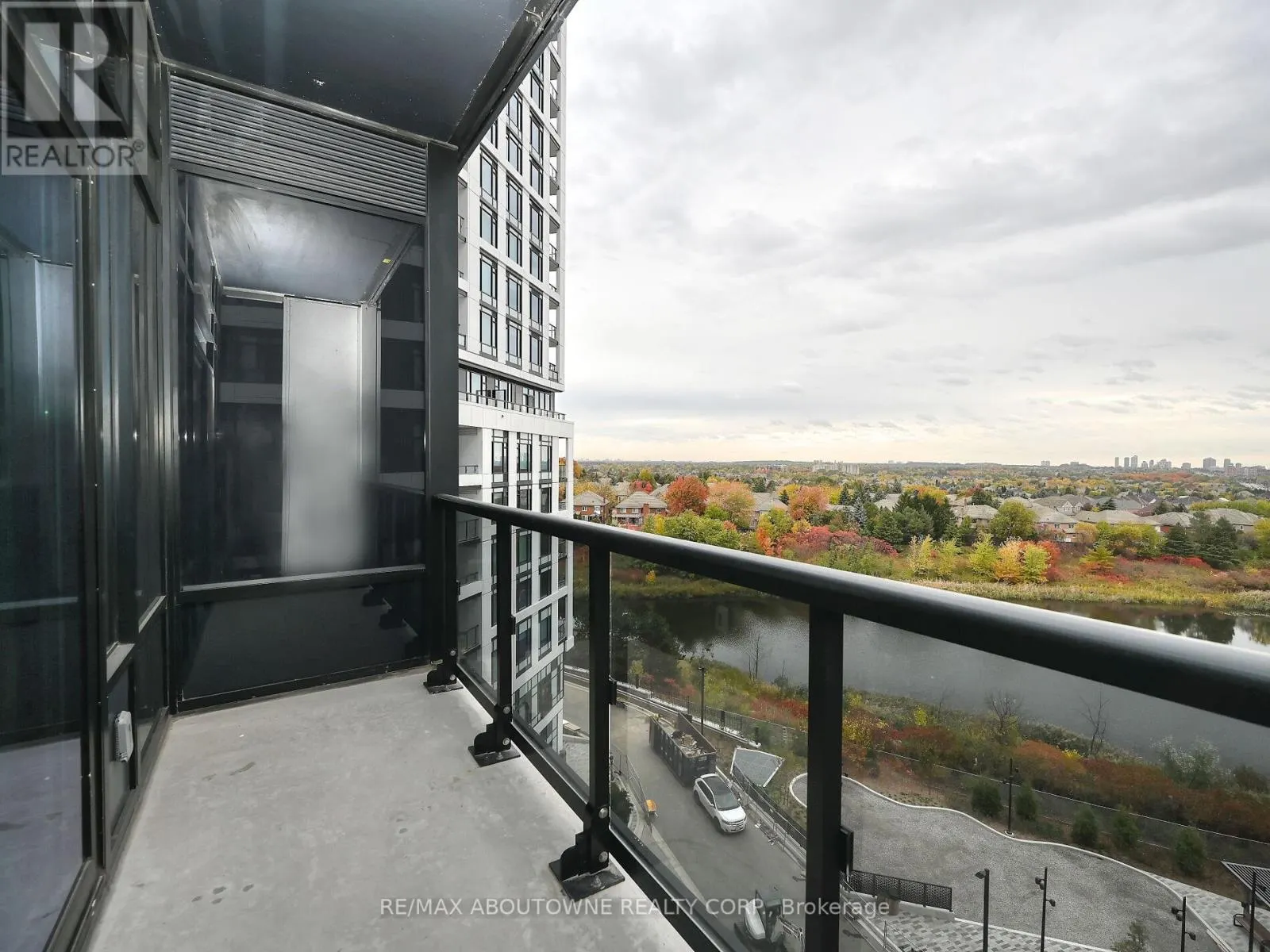 704 - 1495 EGLINTON AVENUE W