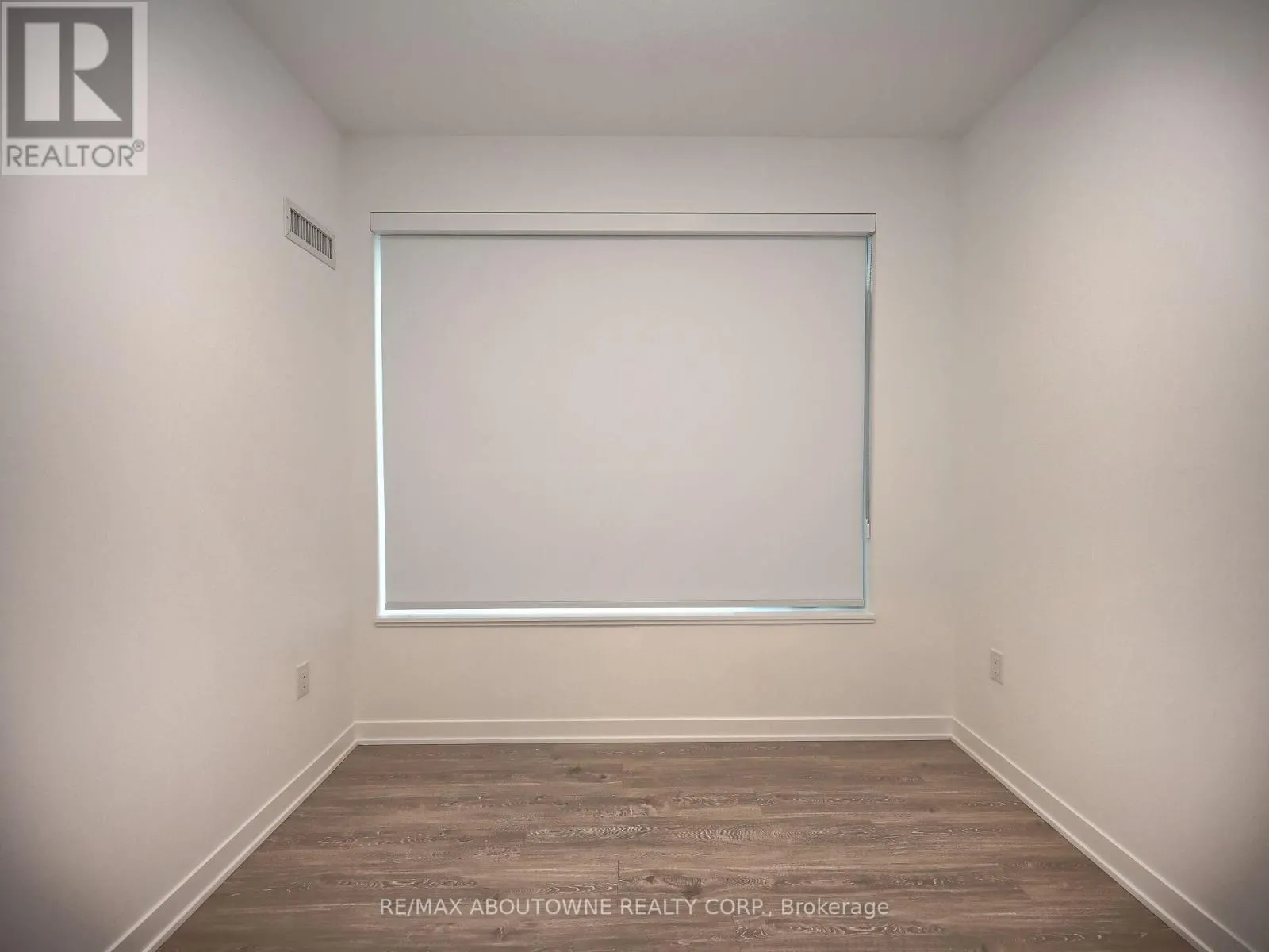 704 - 1495 EGLINTON AVENUE W