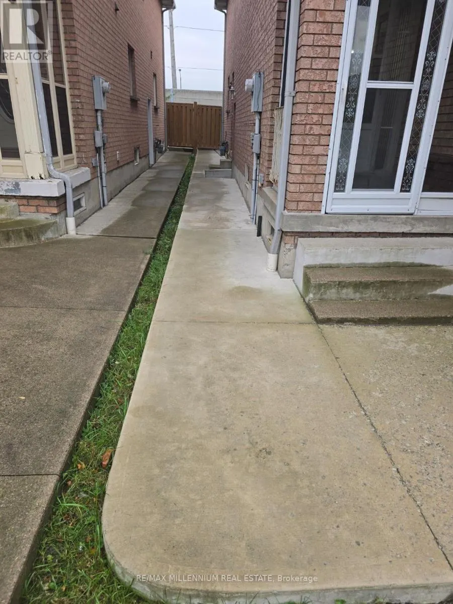 83 CINRICKBAR DRIVE