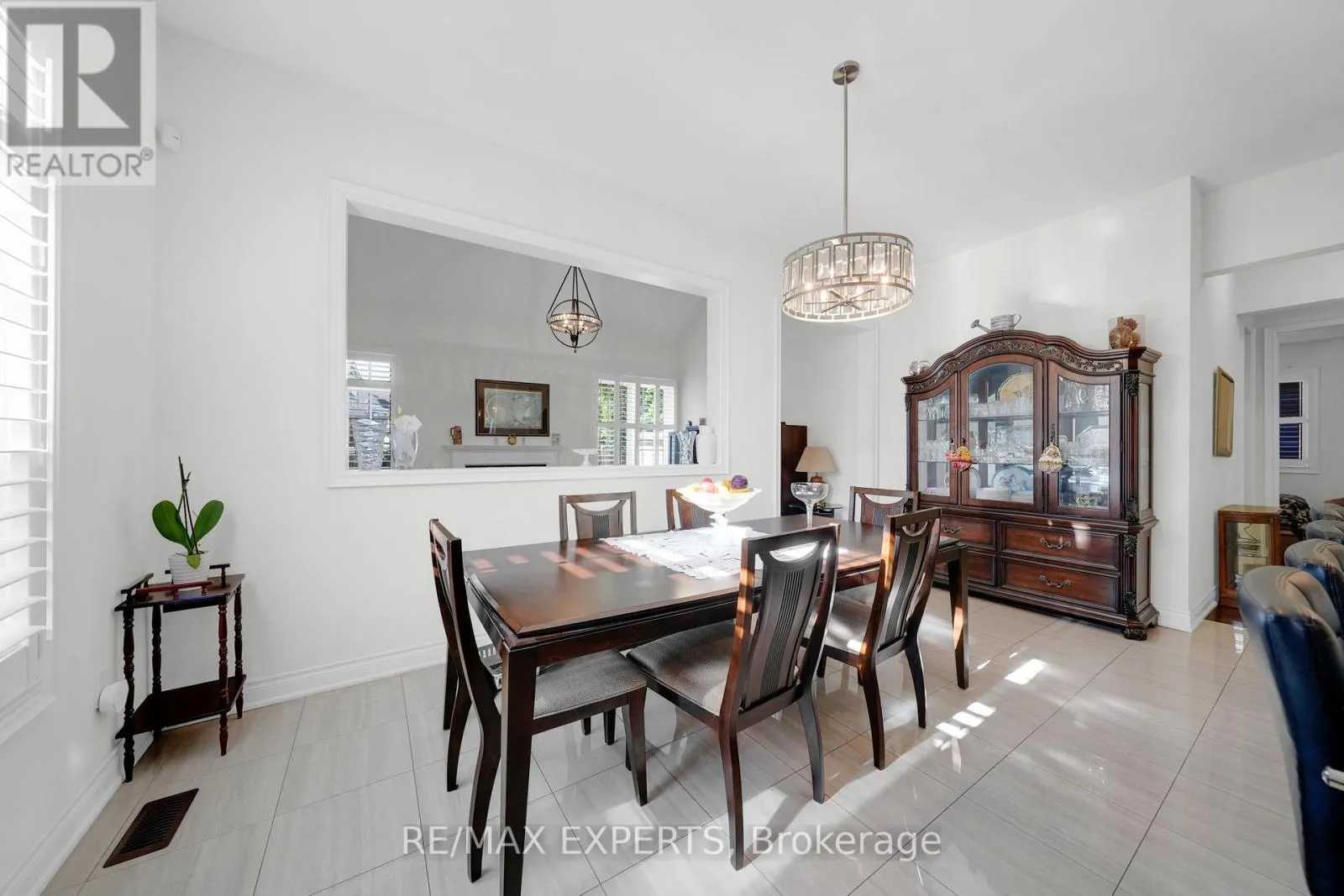 10 FALKLAND ROAD