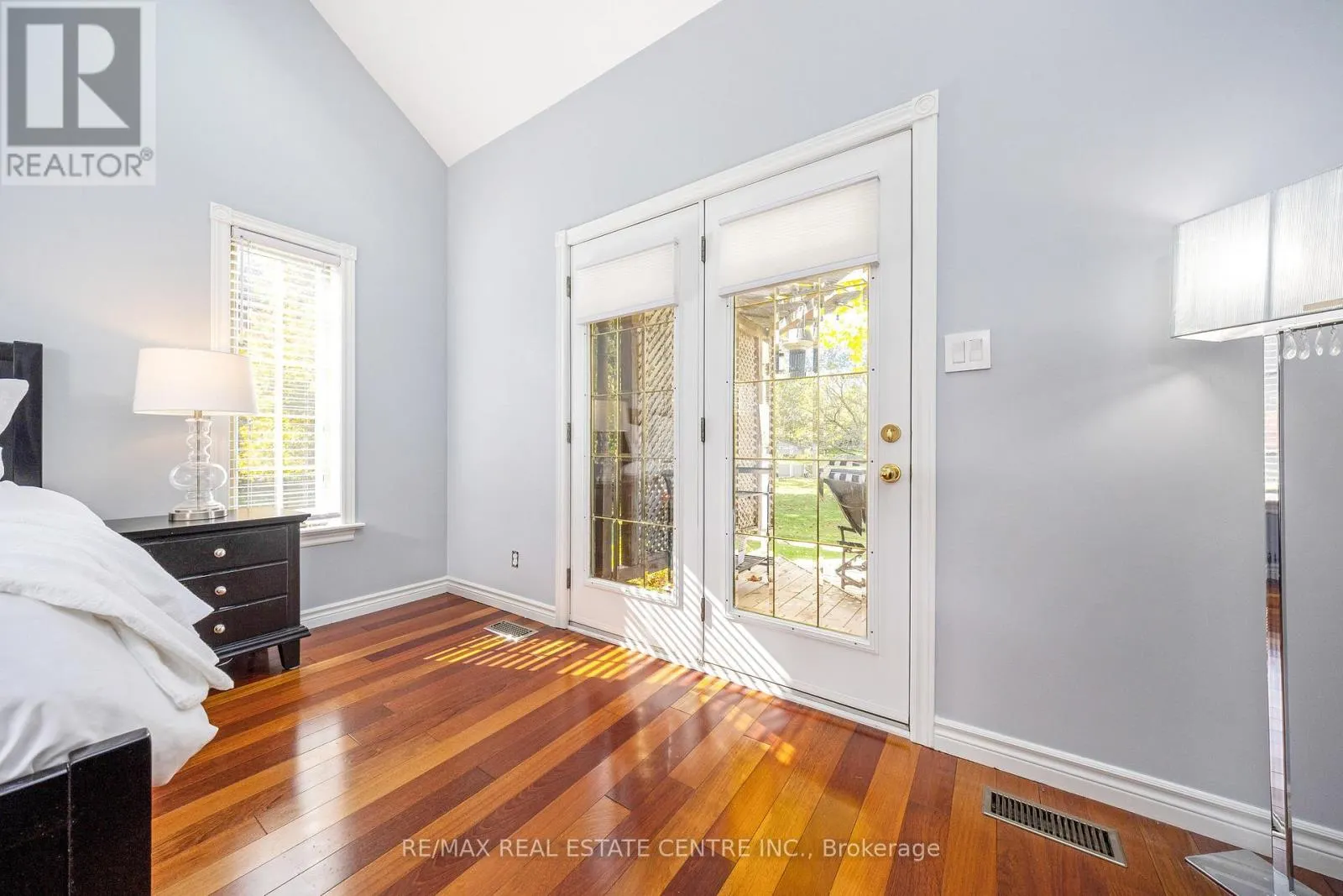 2255 MOHAWK TRAIL