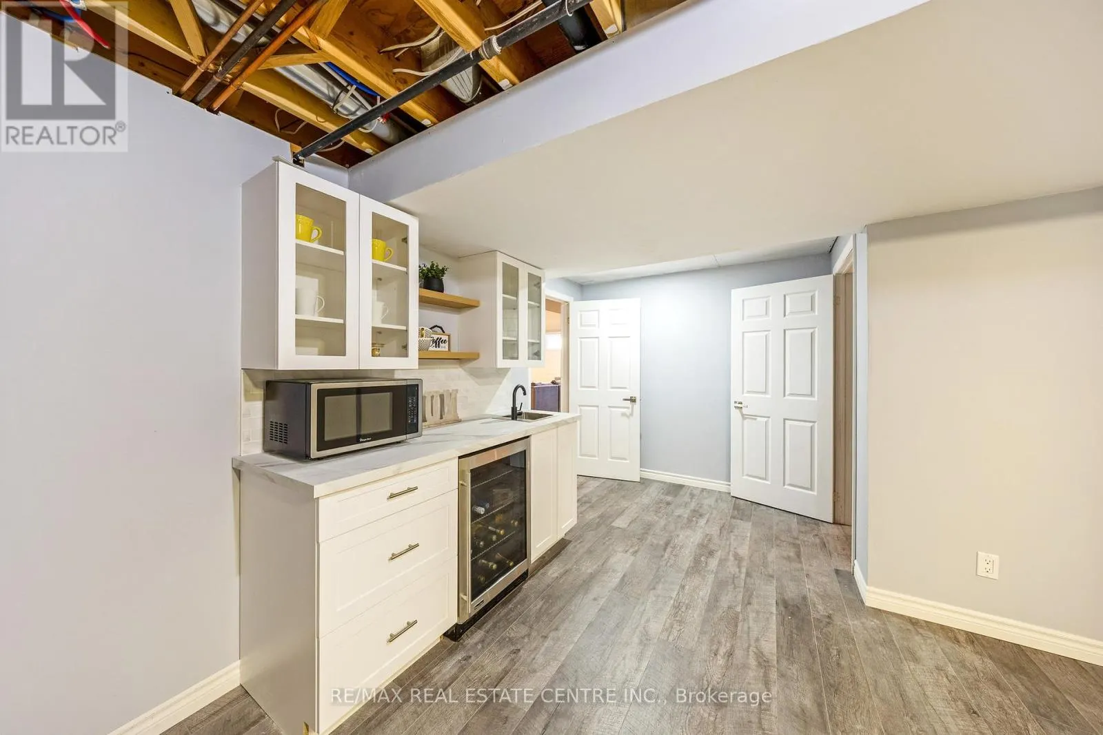2255 MOHAWK TRAIL