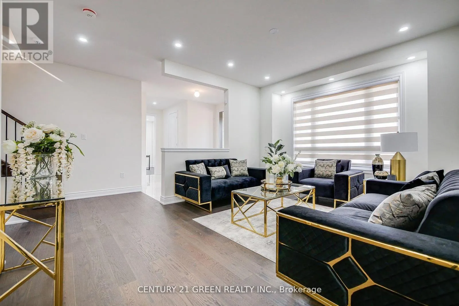 UPPER LEVEL - 36 BRENTWICK DRIVE
