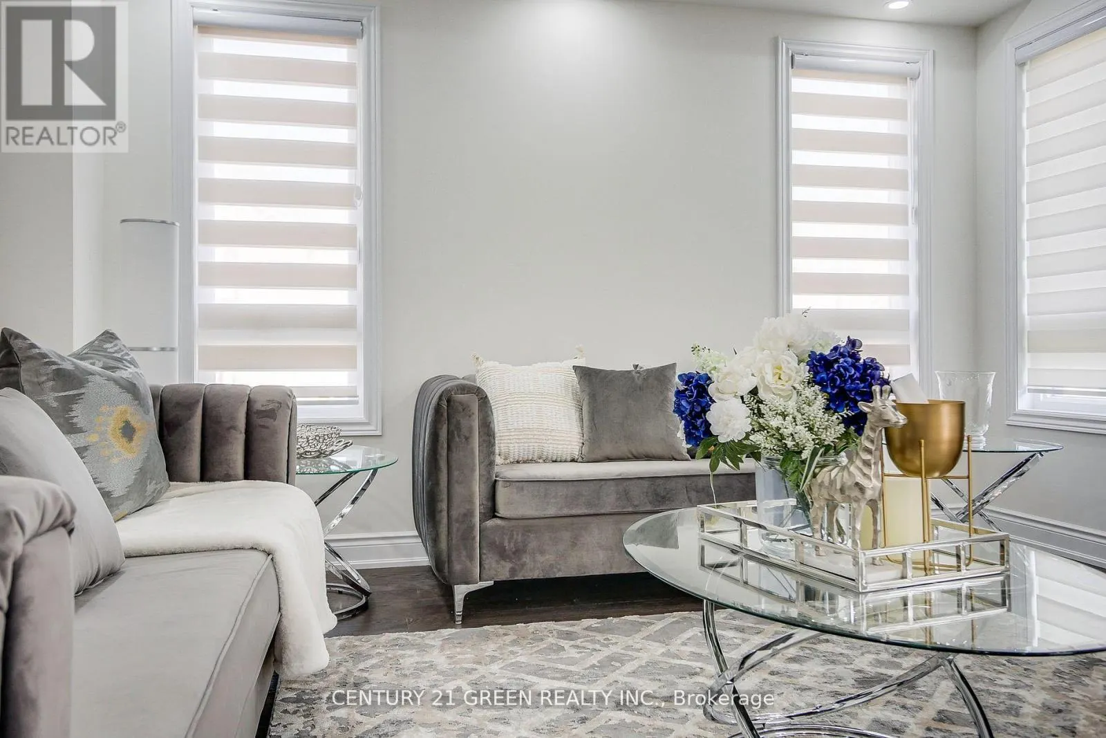 UPPER LEVEL - 36 BRENTWICK DRIVE