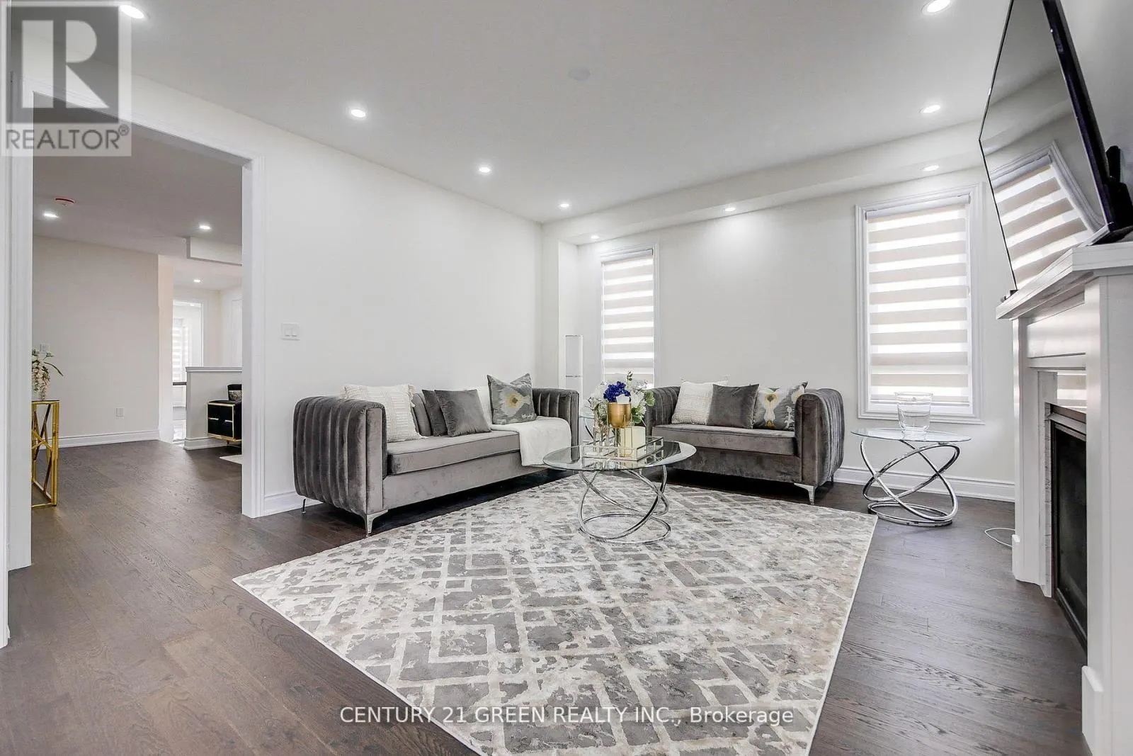 UPPER LEVEL - 36 BRENTWICK DRIVE