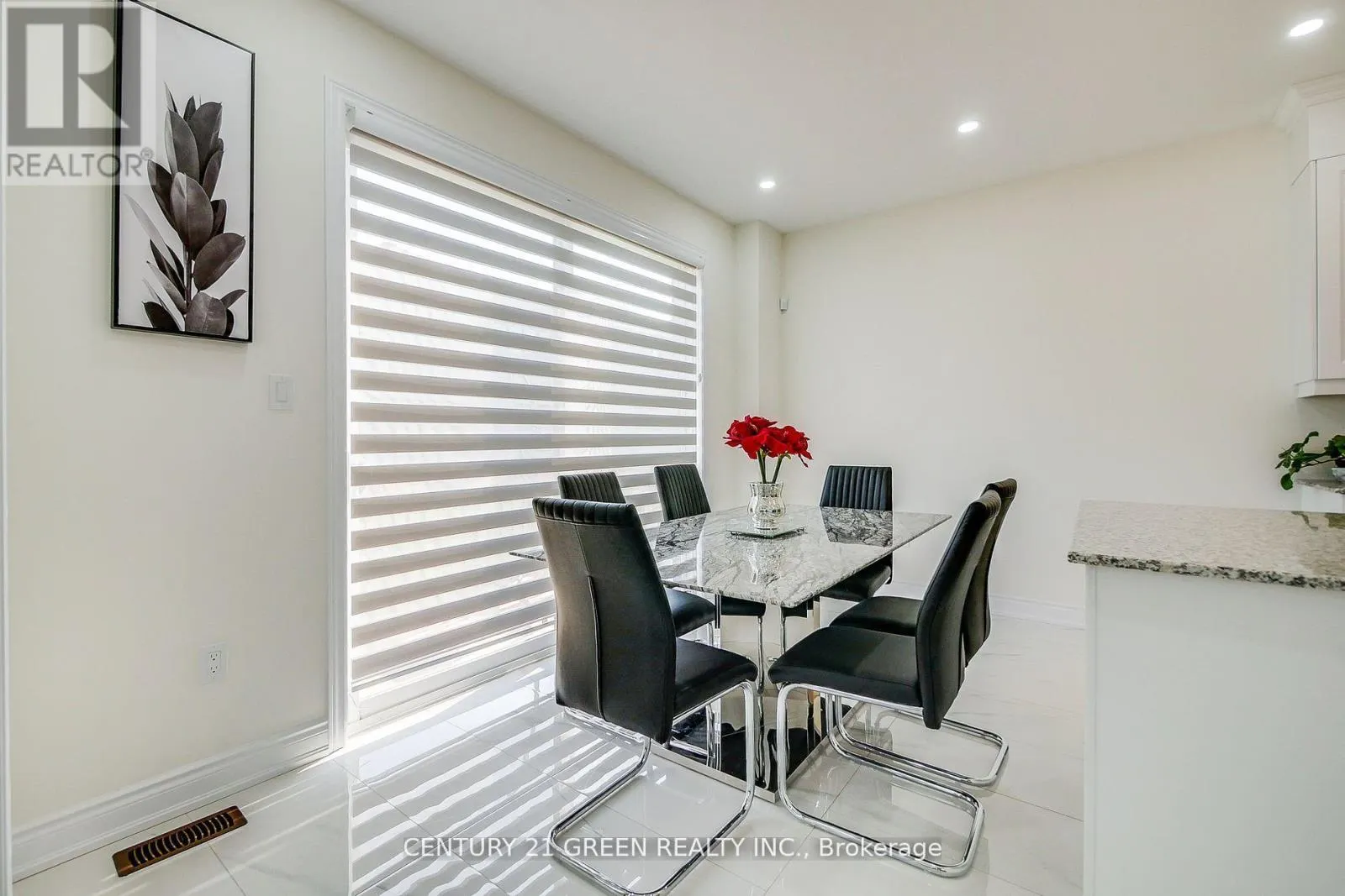 UPPER LEVEL - 36 BRENTWICK DRIVE