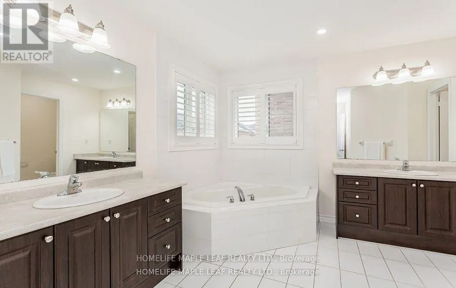 11 CLOVERHAVEN ROAD