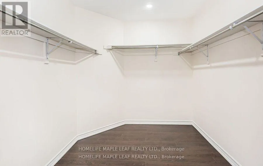 11 CLOVERHAVEN ROAD