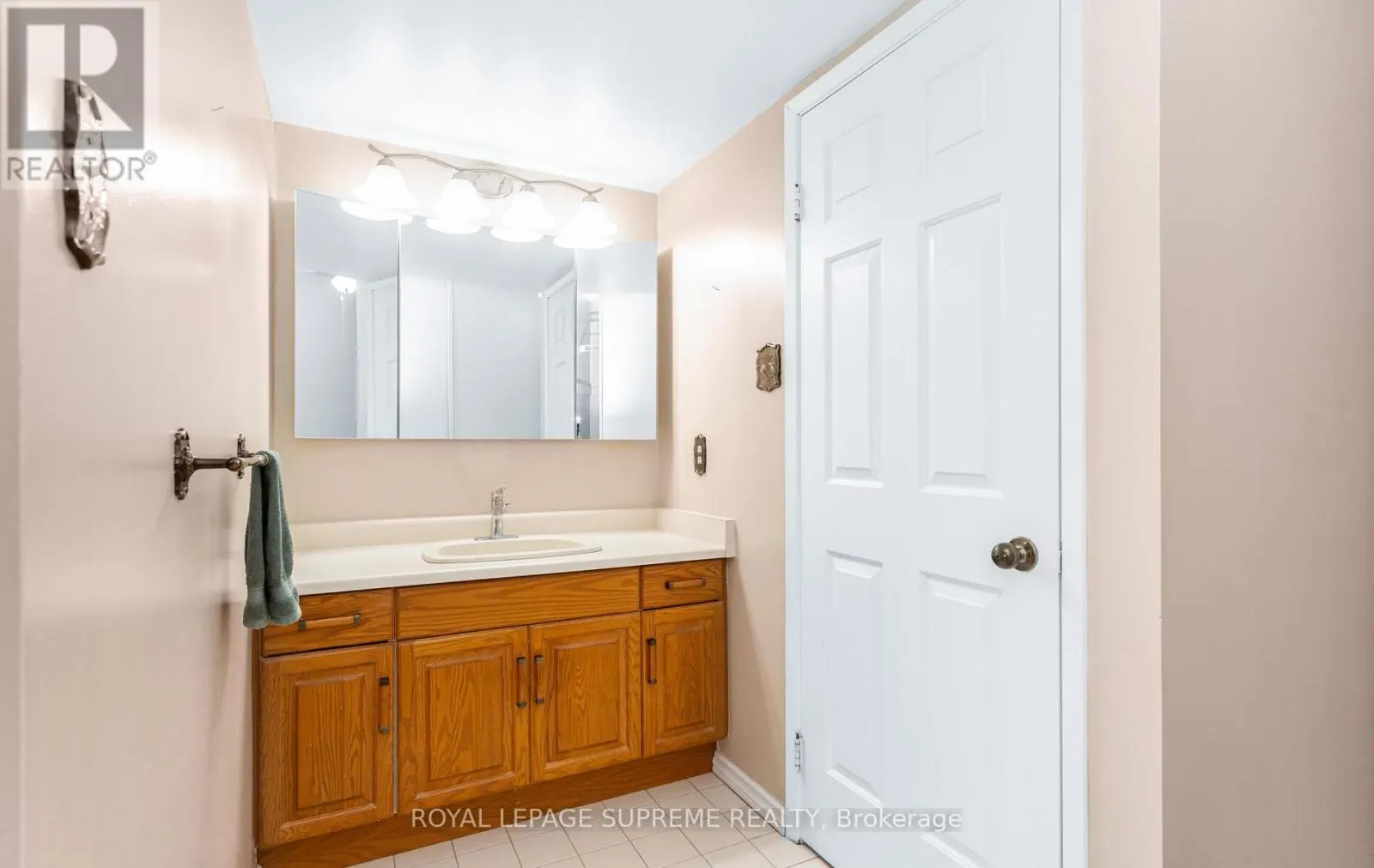 1110 - 310 MILL STREET S