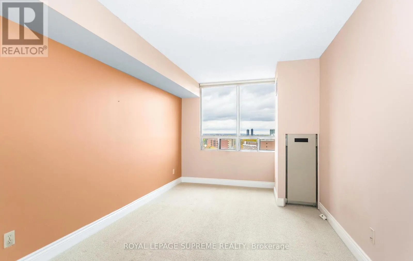 1110 - 310 MILL STREET S