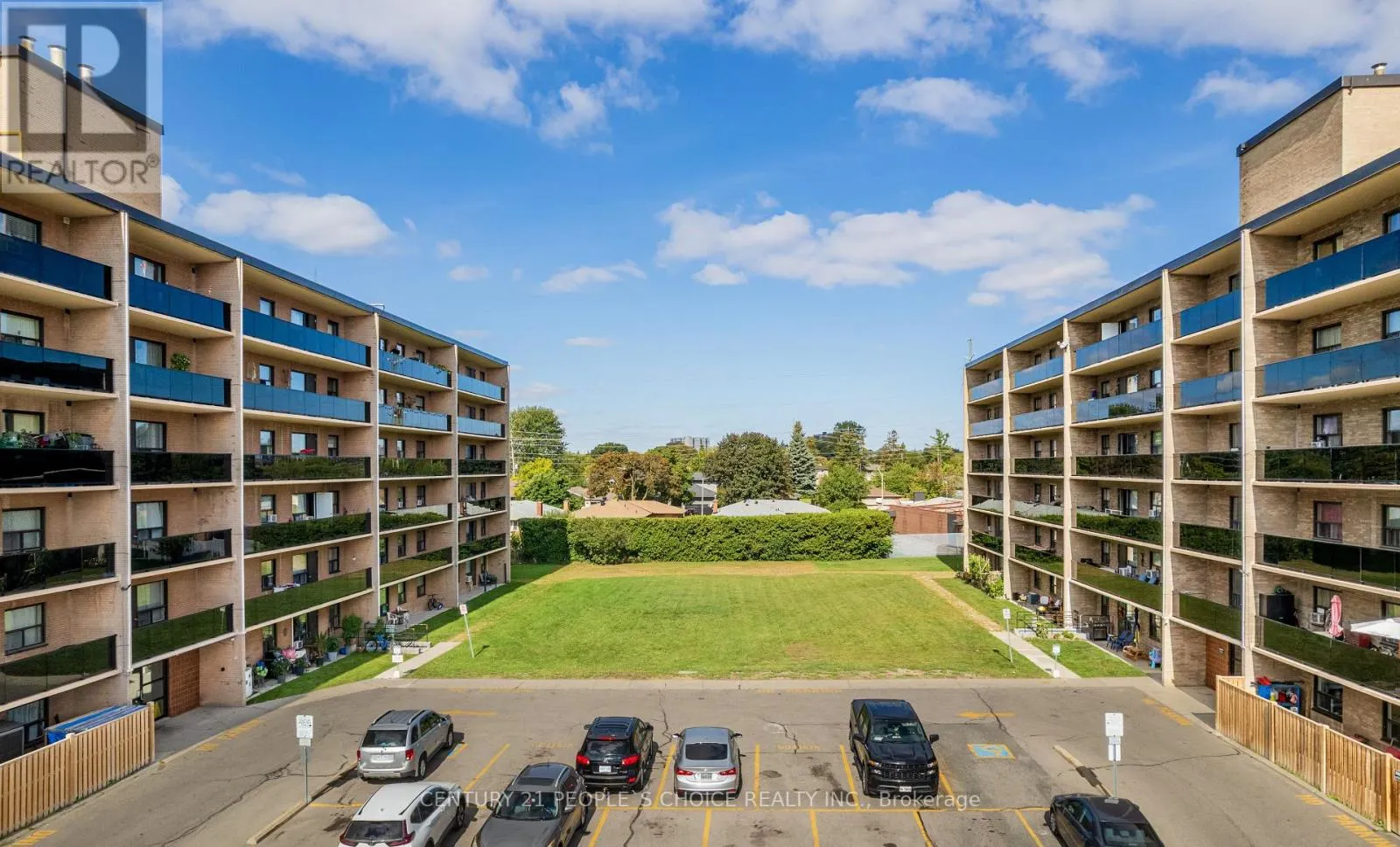 401 - 573 NORTH SERVICE ROAD