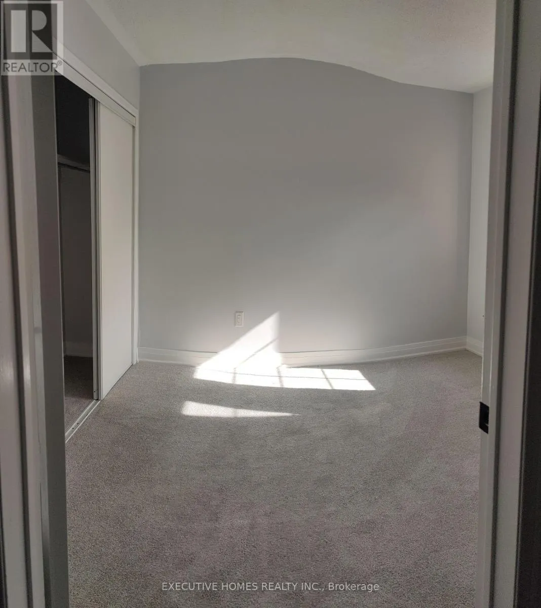 60 - 2665 THOMAS STREET