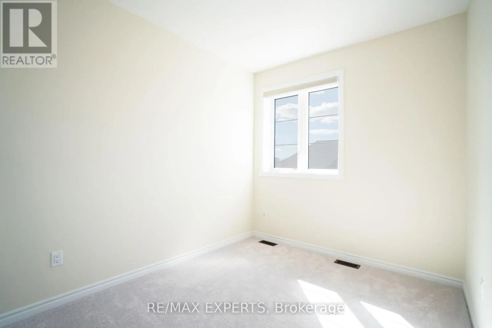 1455 NATIONAL COMMON CRESCENT