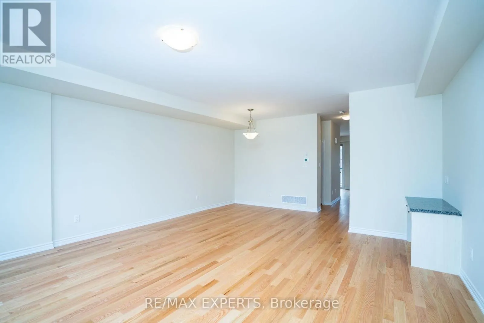 1455 NATIONAL COMMON CRESCENT