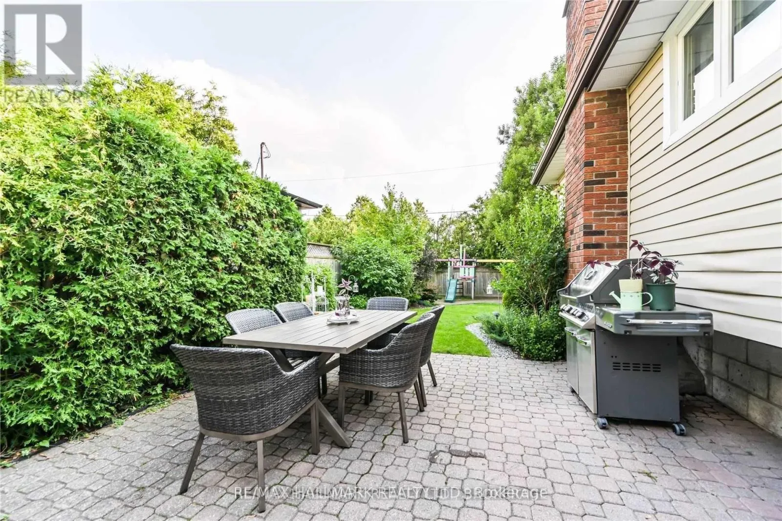 687 ARTREVA CRESCENT