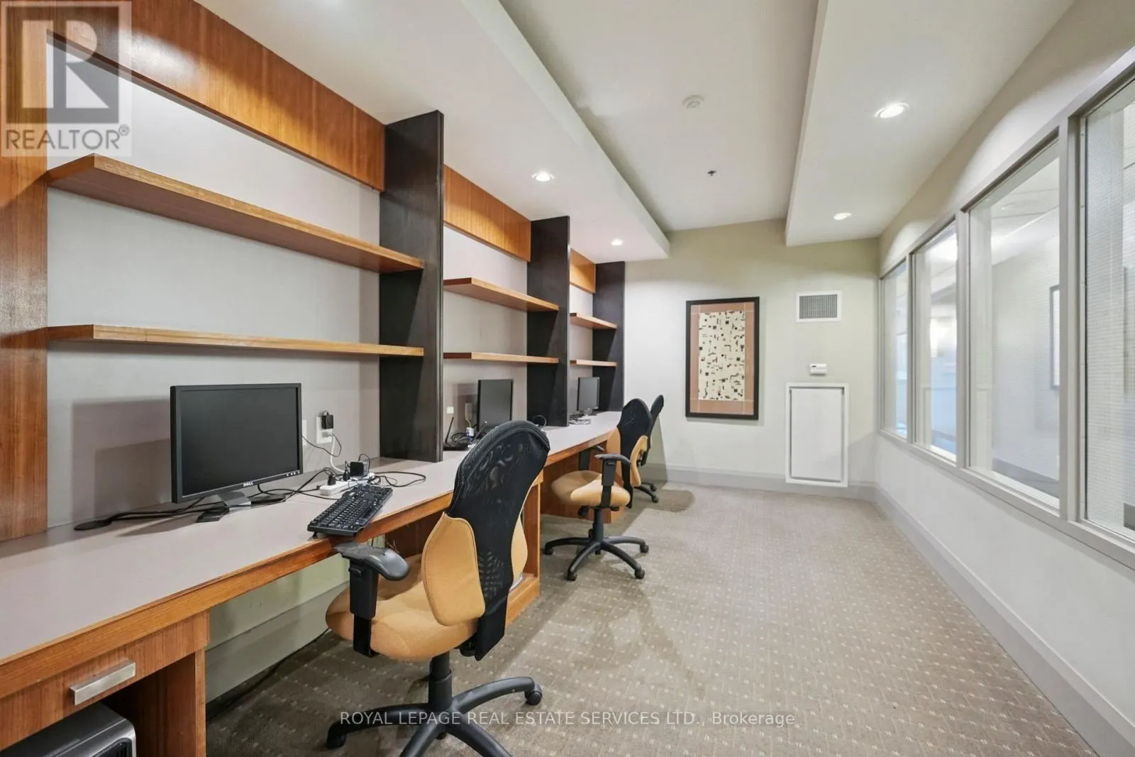 1102 - 58 MARINE PARADE DRIVE