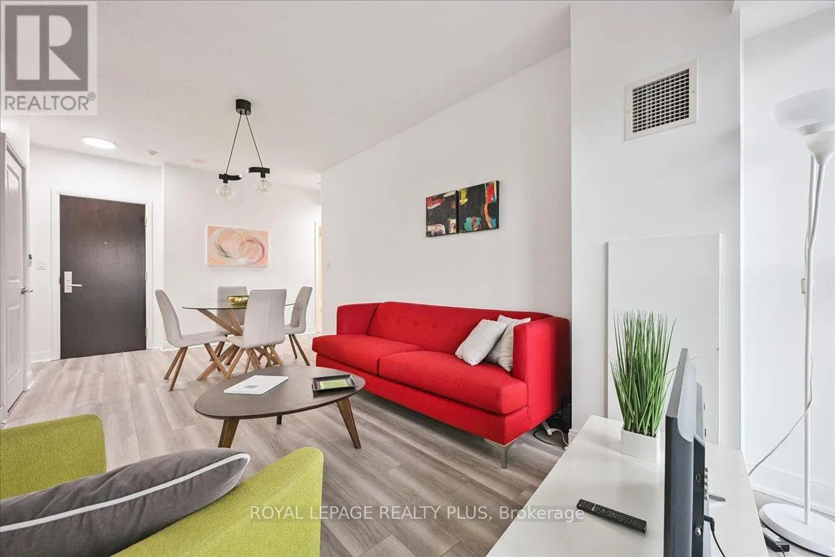 1008 - 60 ABSOLUTE AVENUE