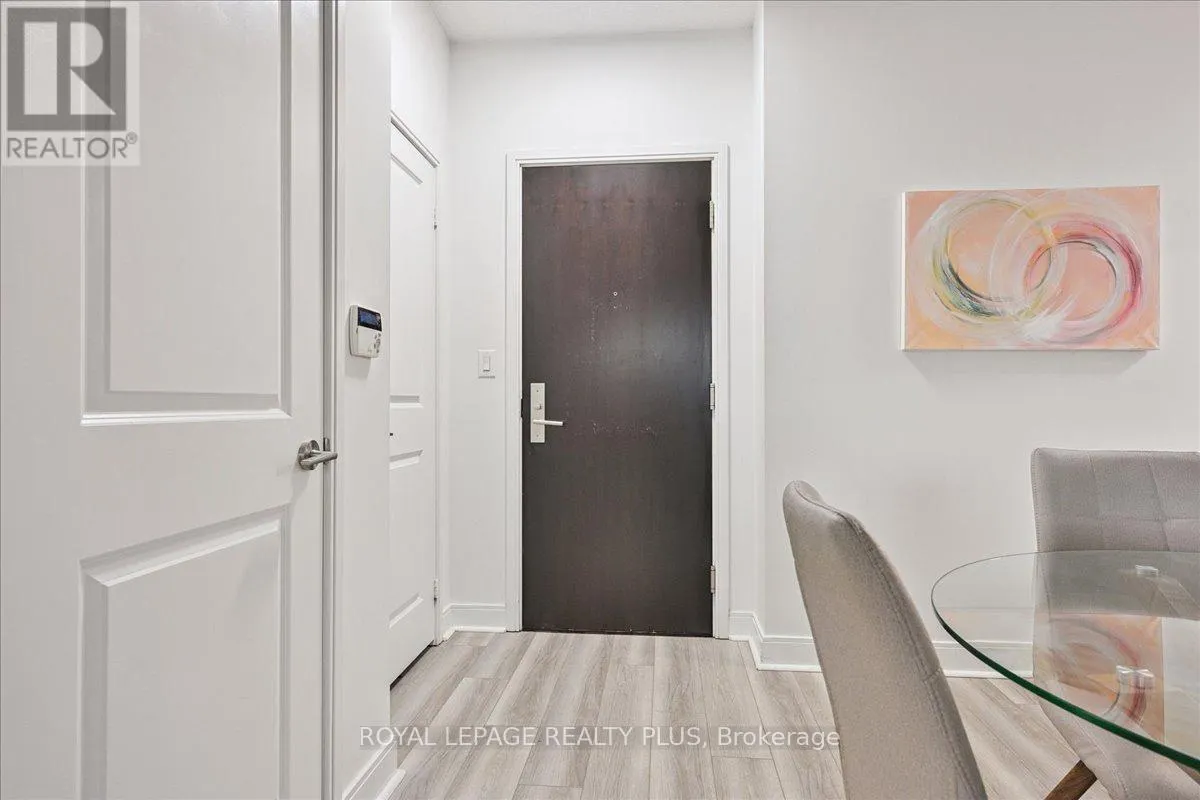 1008 - 60 ABSOLUTE AVENUE