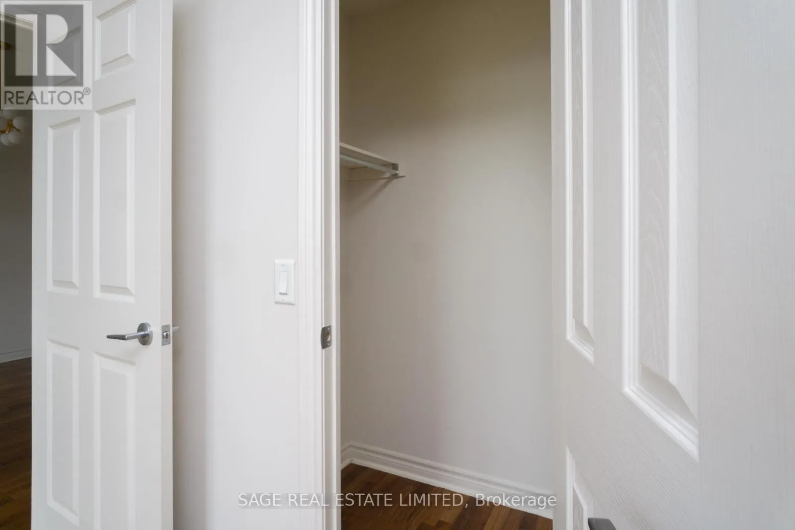 1106 - 2365 CENTRAL PARK DRIVE