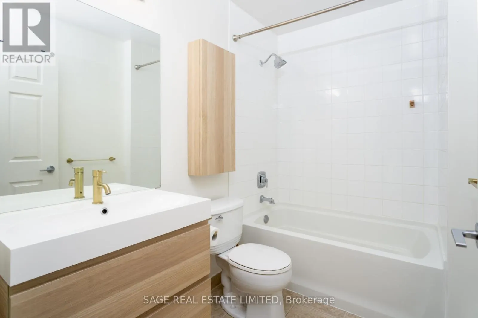 1106 - 2365 CENTRAL PARK DRIVE