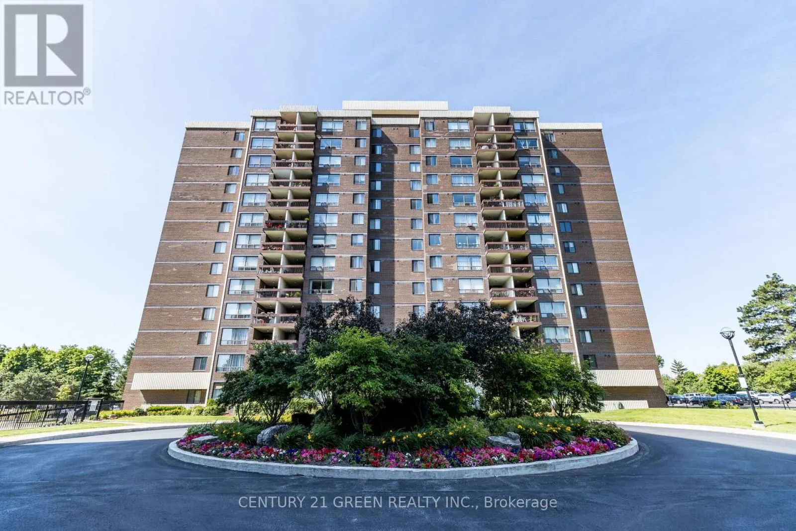 706 - 2556 ARGYLE ROAD