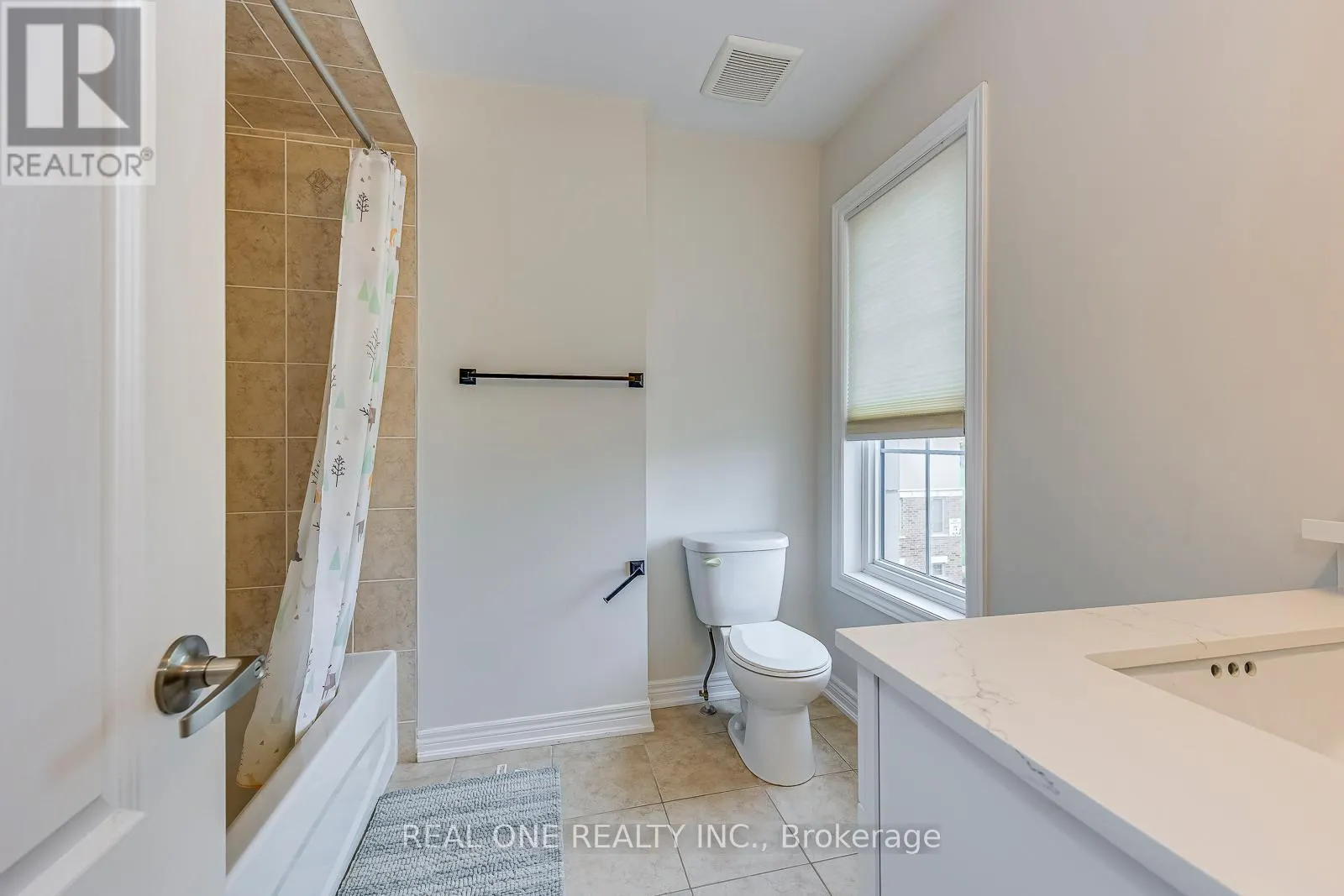 75 - 2435 GREENWICH DRIVE